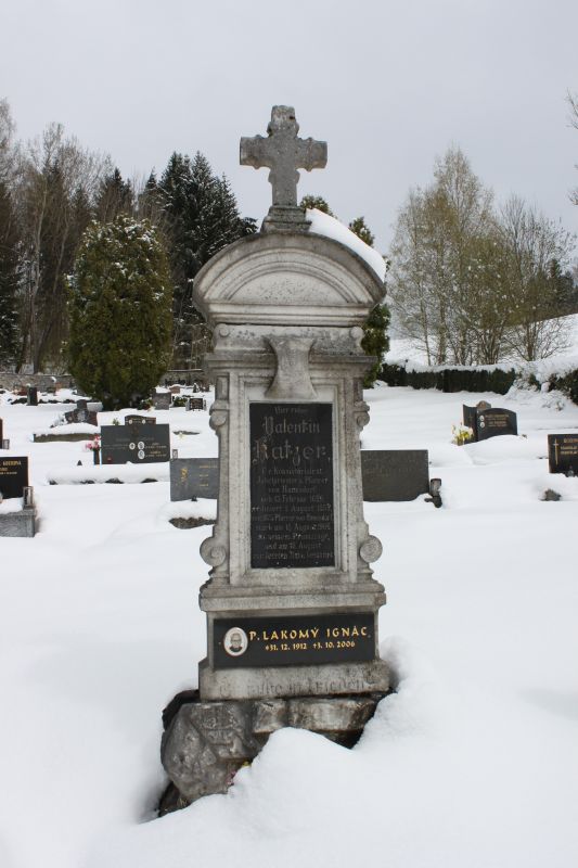 Grab Valentin Katzer im Jahre 2017